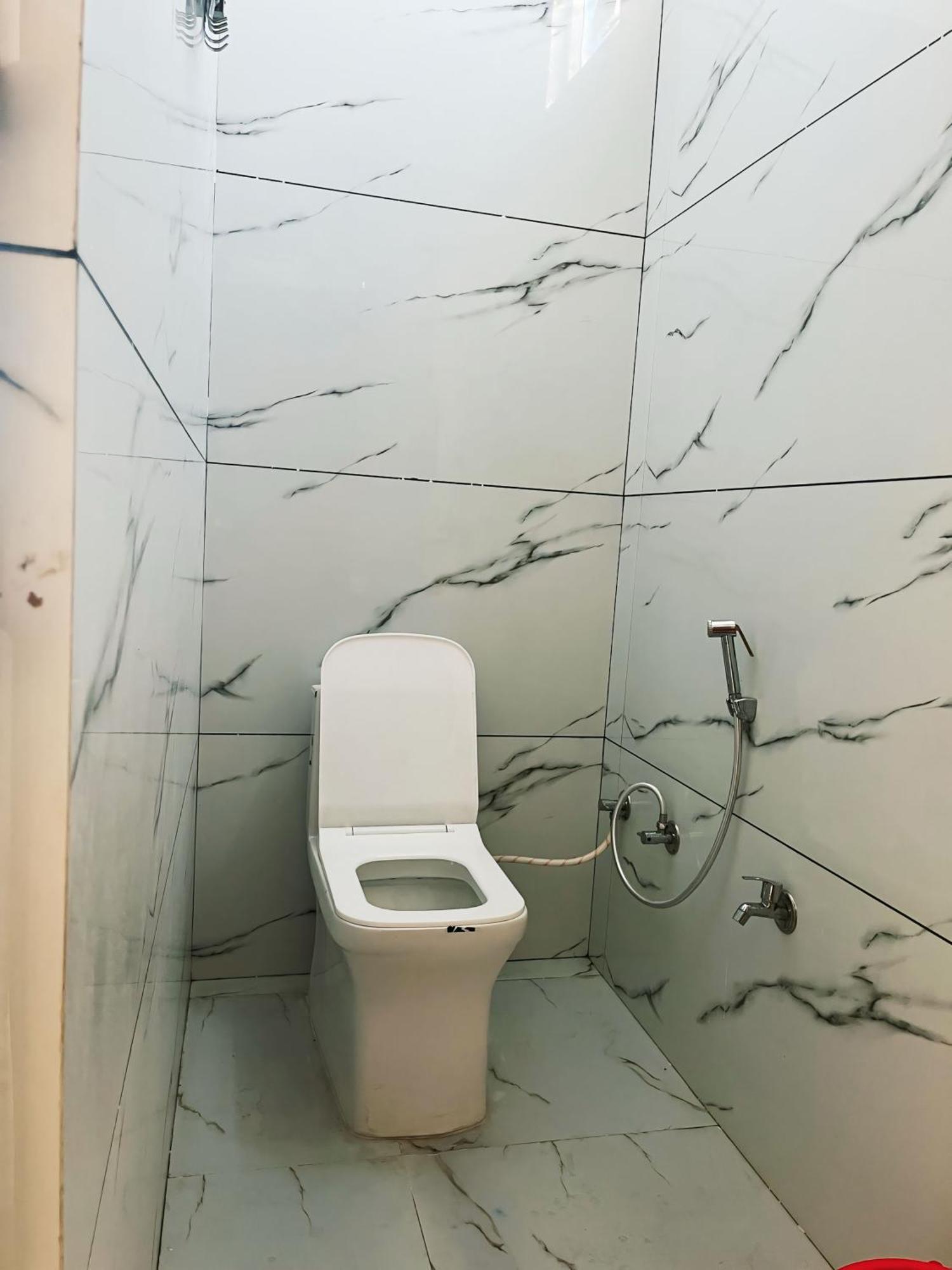 Hotel Pooja Джайпур Екстериор снимка